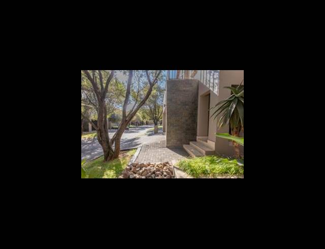 3 BEDROOM HOUSE FOR SALE IN MENLO PARK